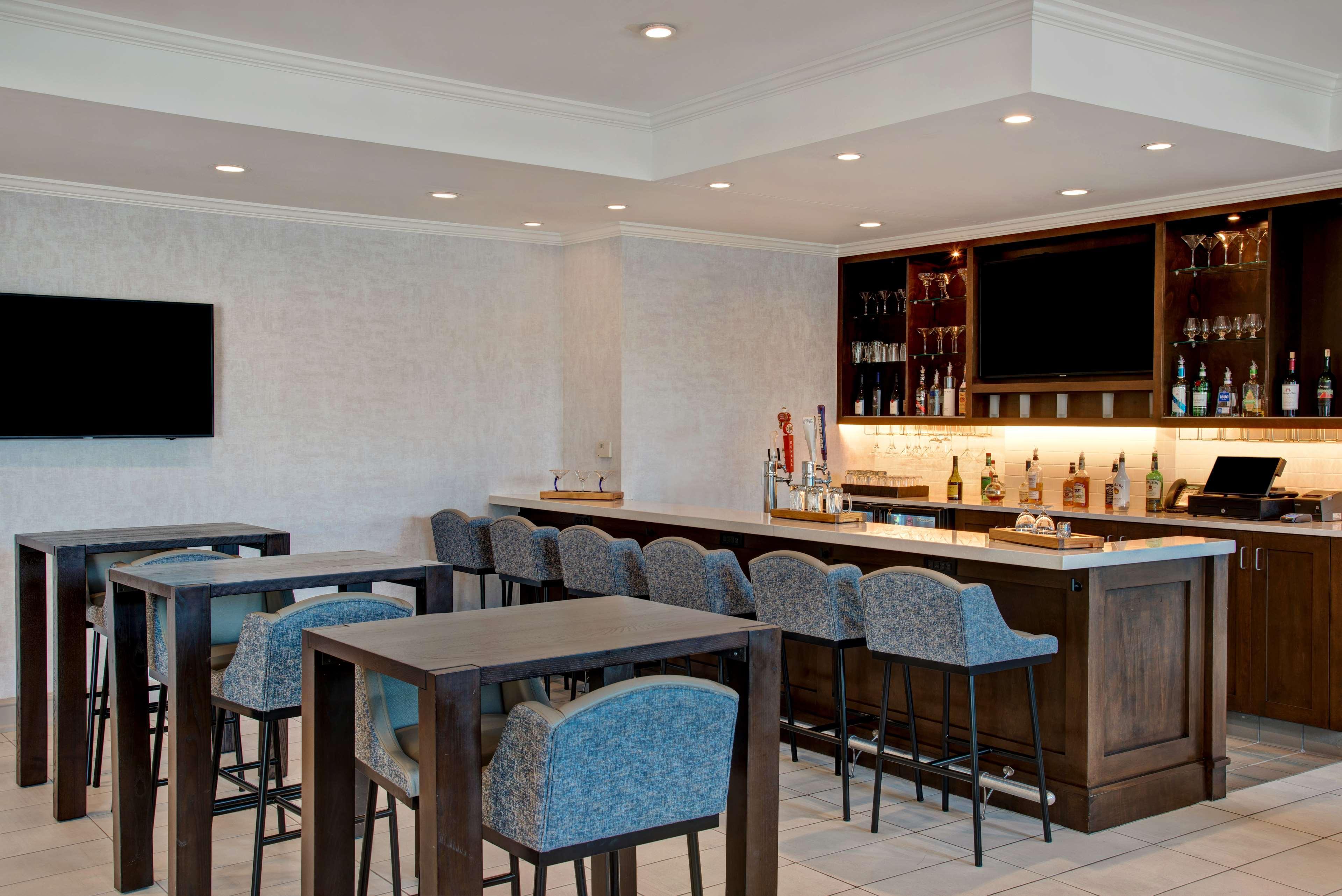 Hilton Garden Inn Kansas City/Kansas Экстерьер фото