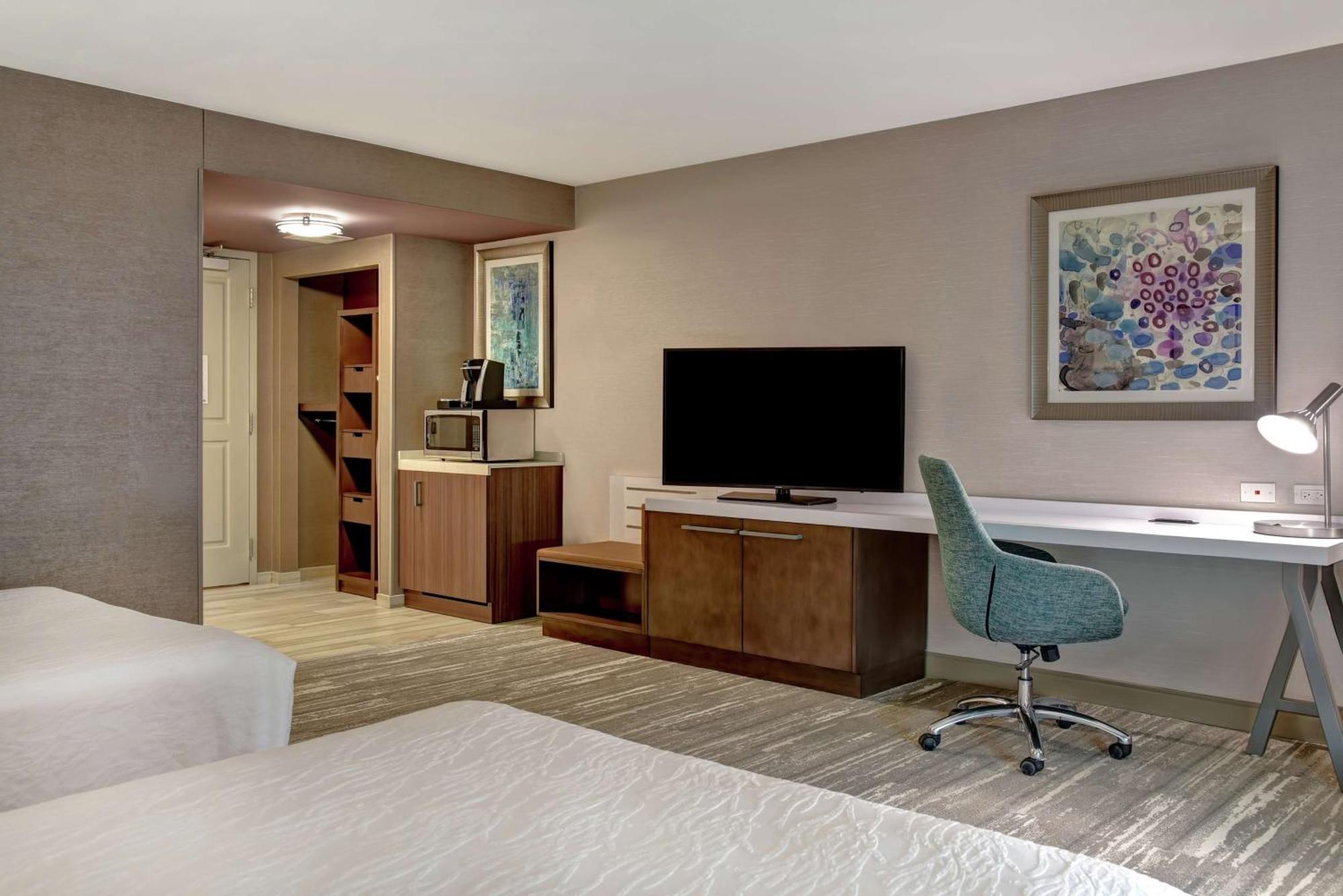 Hilton Garden Inn Kansas City/Kansas Экстерьер фото