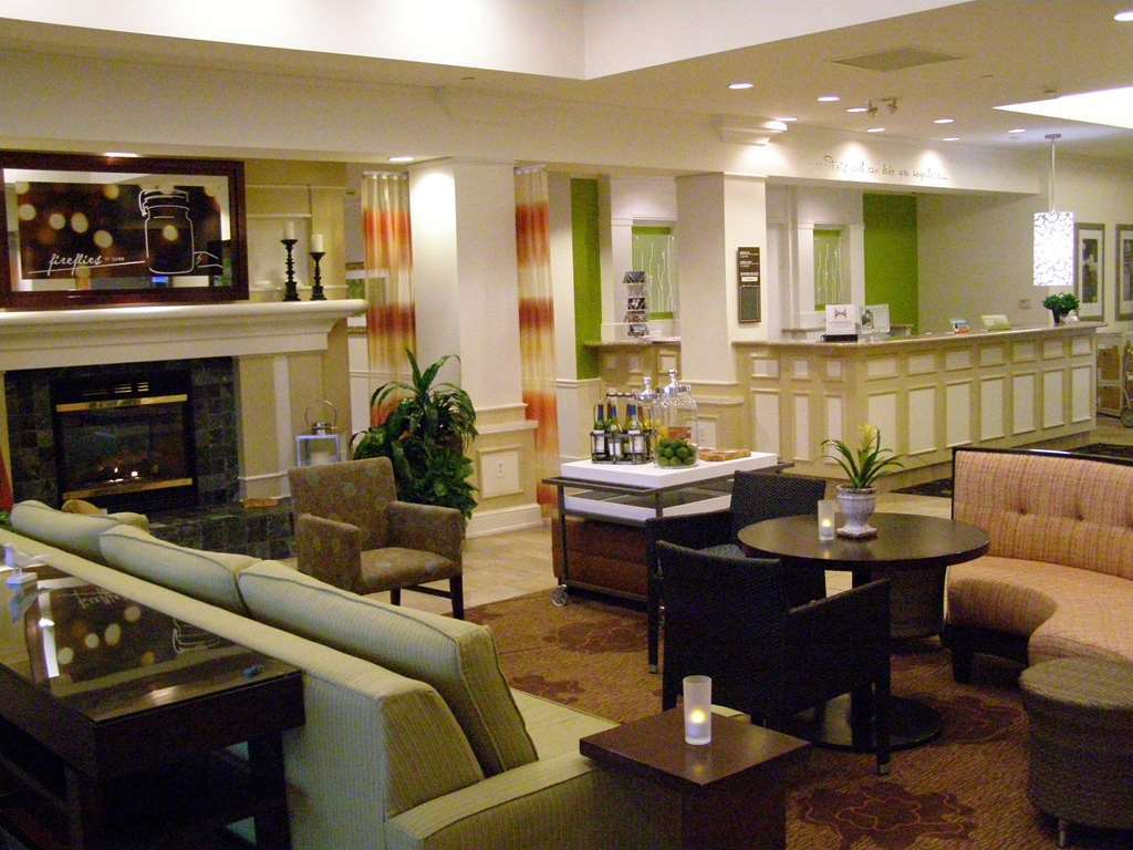 Hilton Garden Inn Kansas City/Kansas Интерьер фото